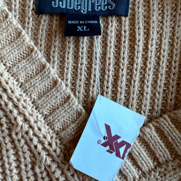 BNWT 33 Degrees Preppy Split Pattern Cable Knit Sweater Vest. Size XL - Picture 4 of 6